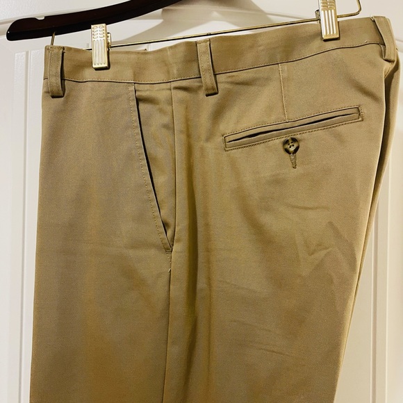 Merona Men’s Khaki Flat Front Pants - Picture 2 of 6